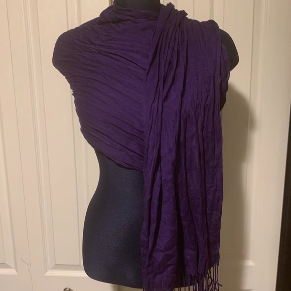 Two Beautiful Casual Wear Scarves/Wraps [2 FOR 1] - Picture 3 of 10